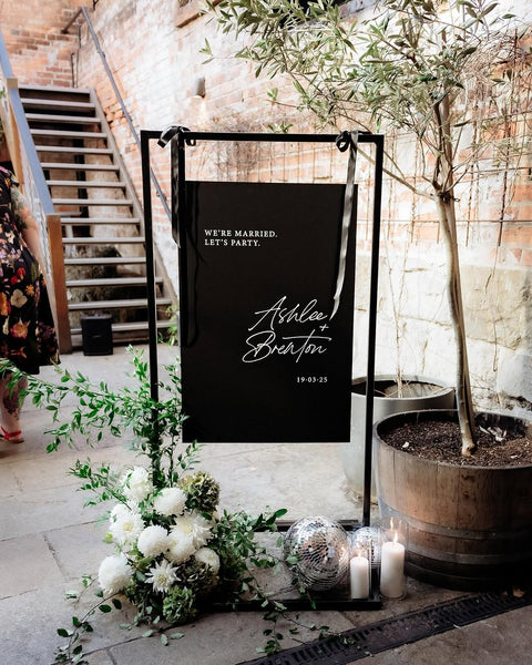 HIRE Rectangle 2-1 Black Stand